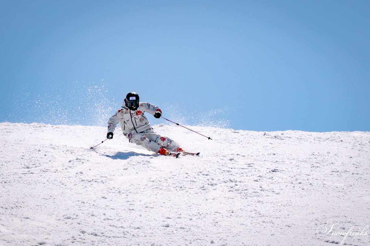キロロリゾート｜ポカポカ陽気で絶好の春スキー日和♪こんな日は、みんなで思いっきり春雪を満喫しましょう！